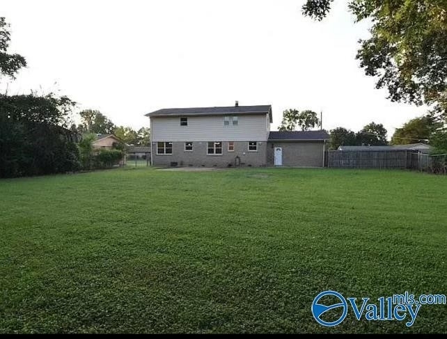 812 Farley Drive - Photo 3