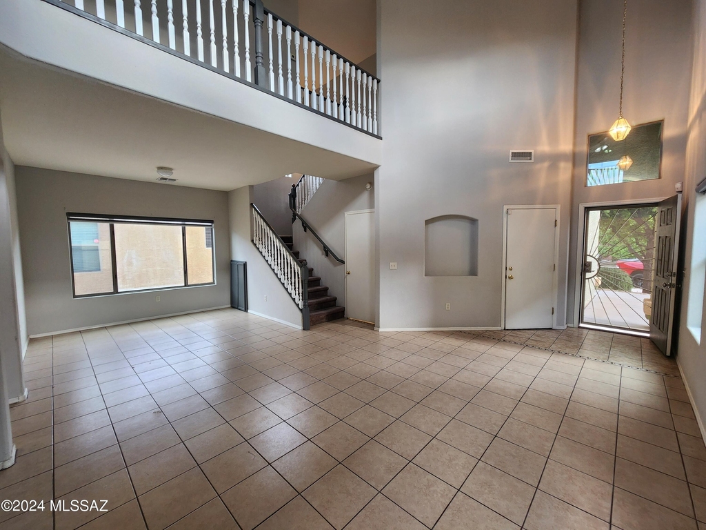 2427 E Camino Malcote - Photo 2