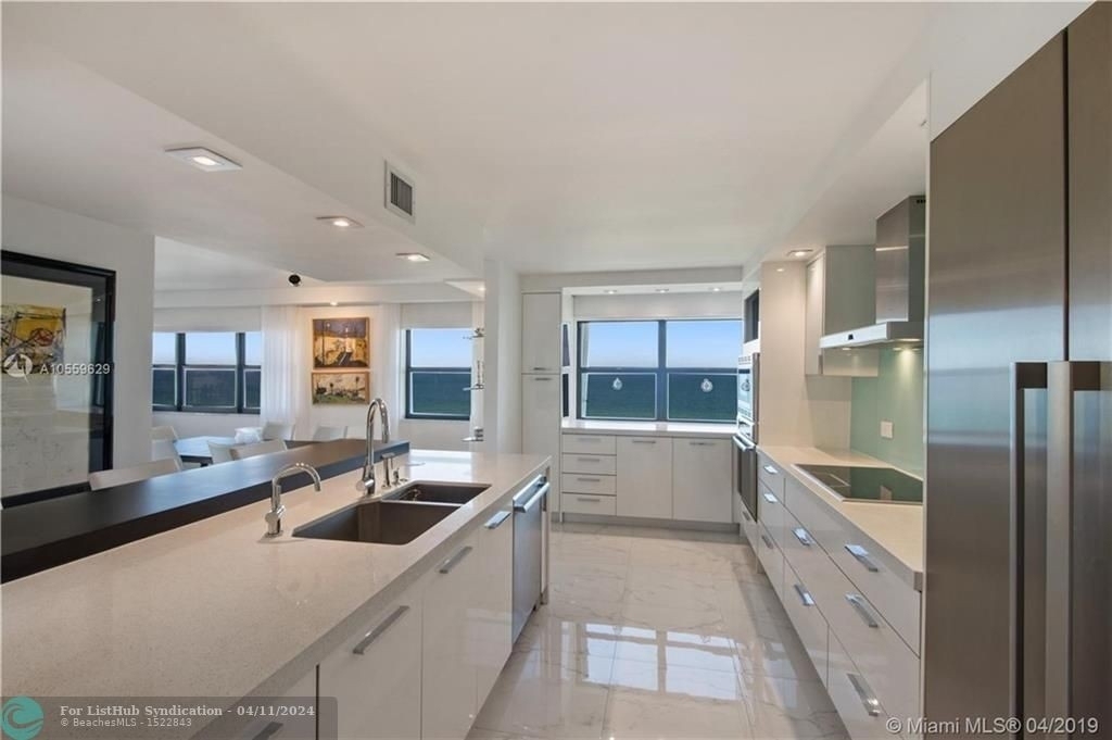 1201 S Ocean Drive - Photo 4