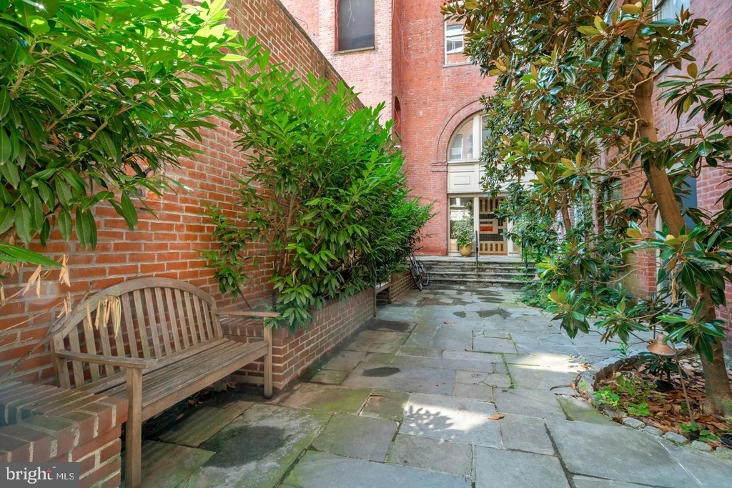 1720 Lombard Street - Photo 4