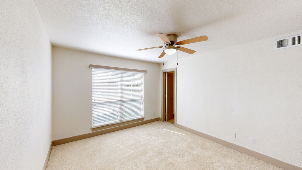 2800 Bartons Bluff Lane - Photo 4