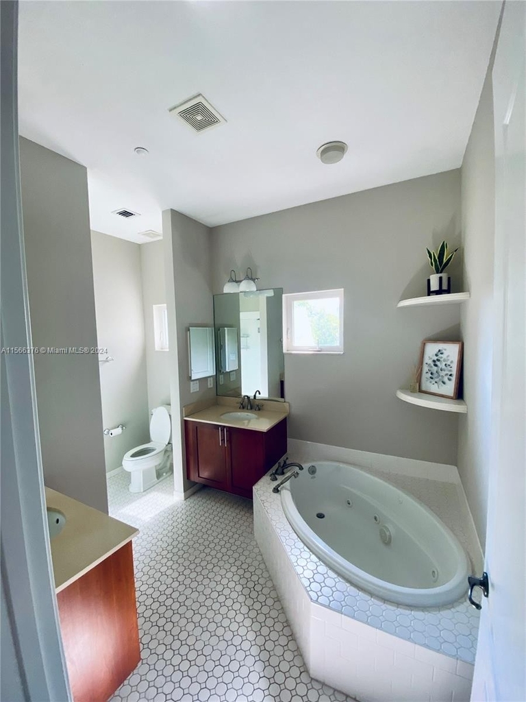 348 Sw 13th Ter - Photo 6