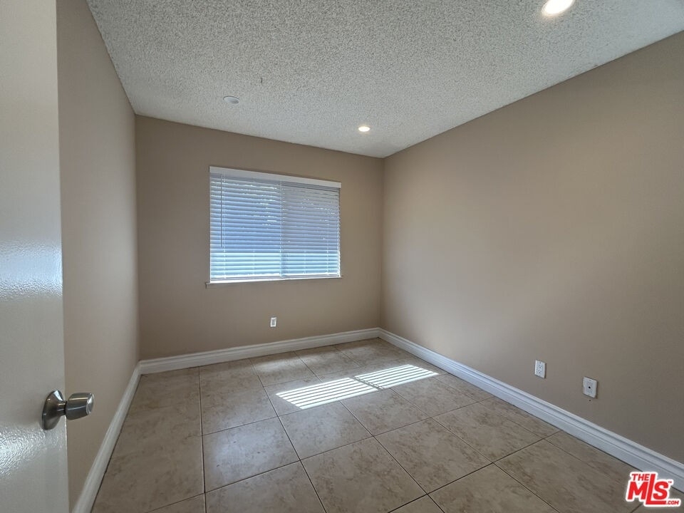 6667 Wilbur Ave - Photo 14