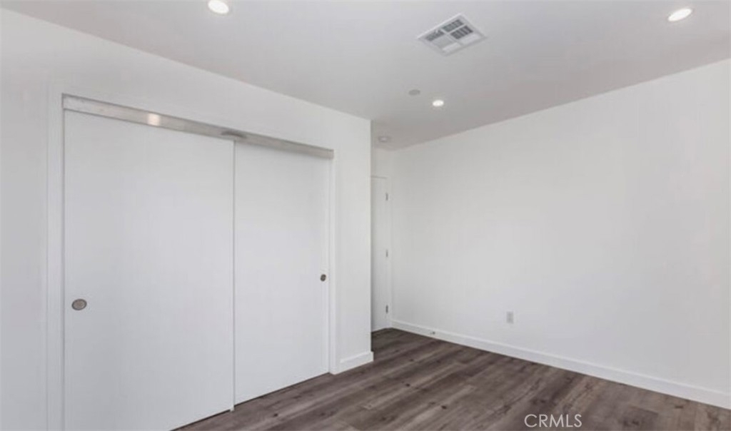 10916 Hesby Street - Photo 14