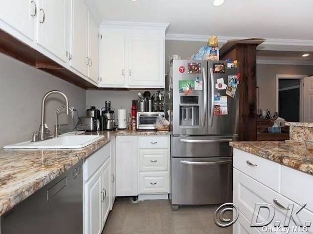 469 E Park Avenue - Photo 3