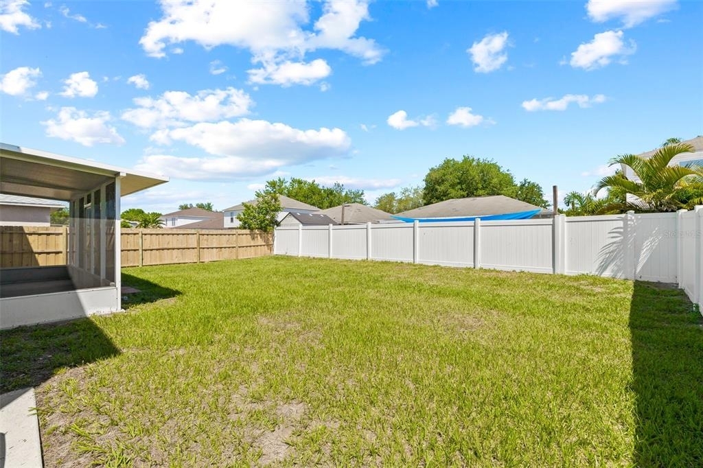 12748 Lake Vista Drive - Photo 24