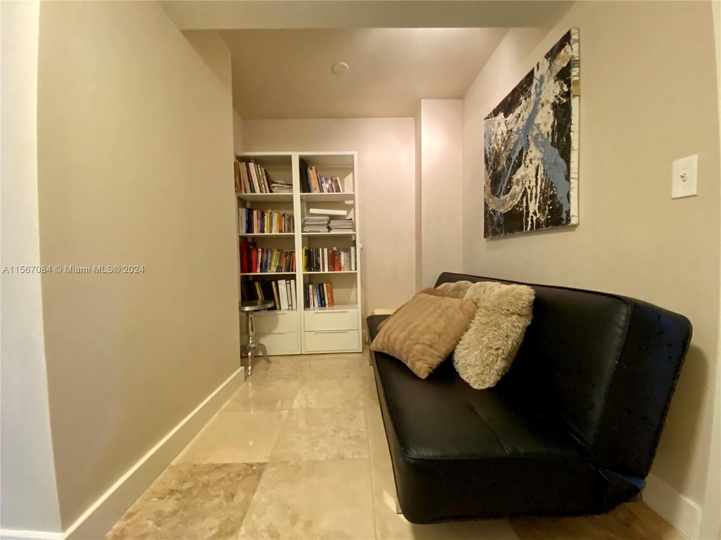 2333 Brickell Ave - Photo 22