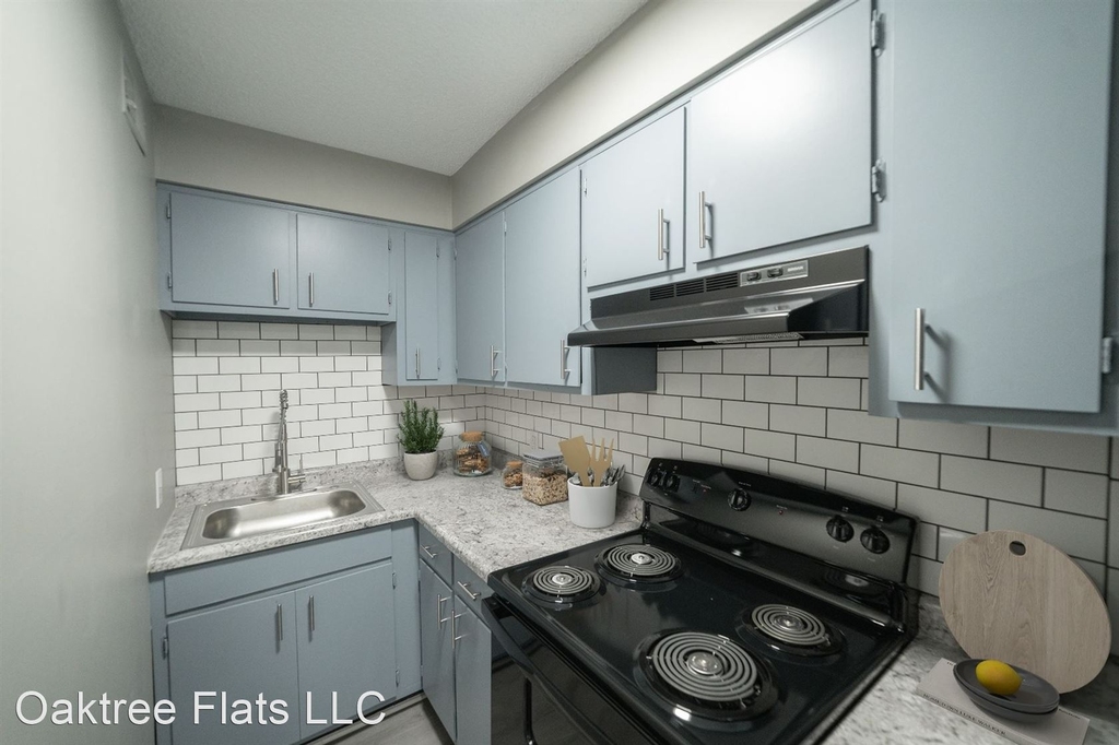 1302 S 32nd St - Photo 1