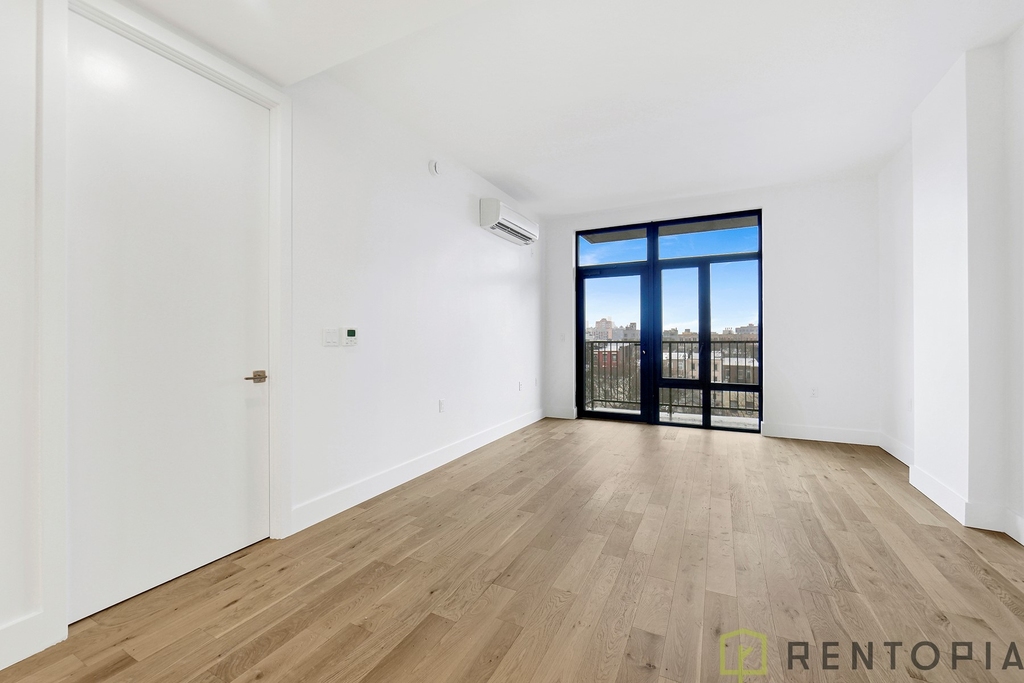 597 Grand Street - Photo 11