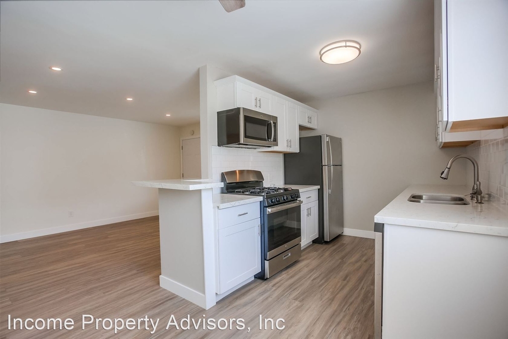 2520 Chicago Street - Photo 14