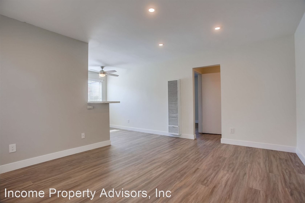 2520 Chicago Street - Photo 10