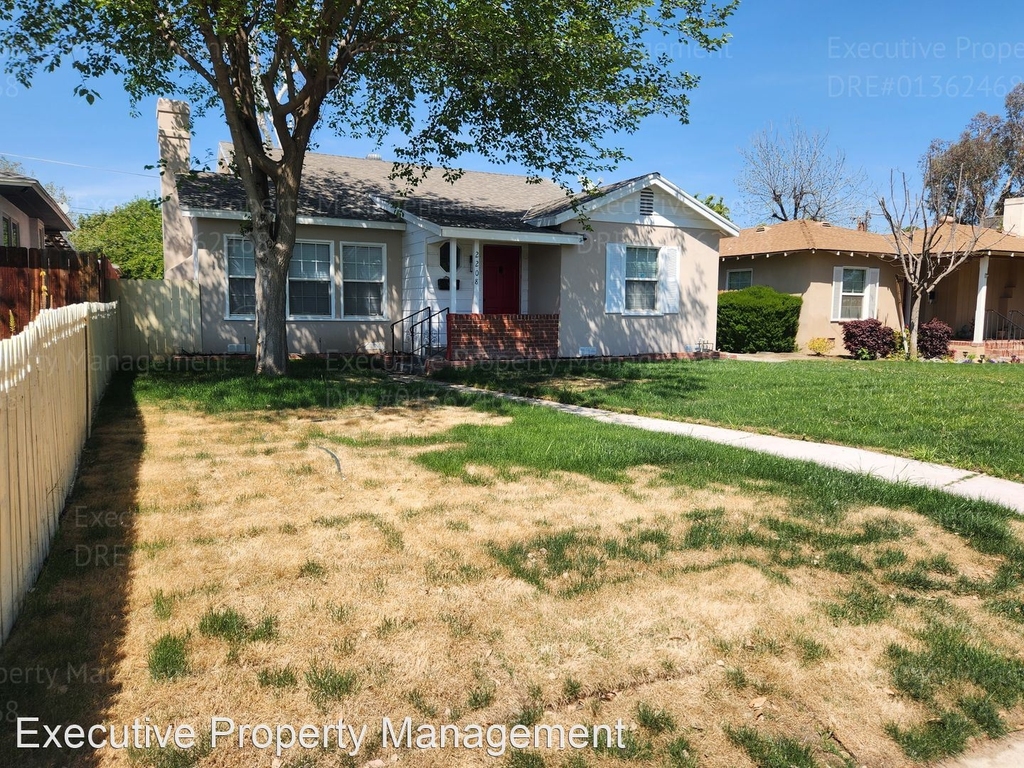 2208 Bradford St - Photo 1