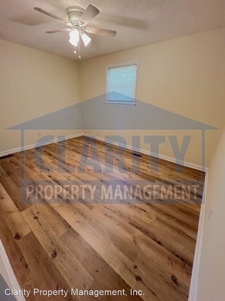 740 Village Green Dr. Nw - Photo 12
