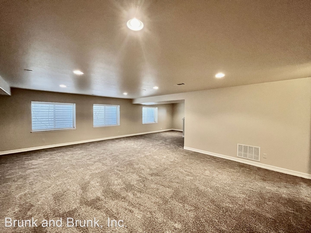 6238 Cumbre Vista Way - Photo 23