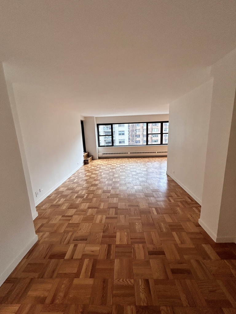 412 East 55th Street - Photo 0