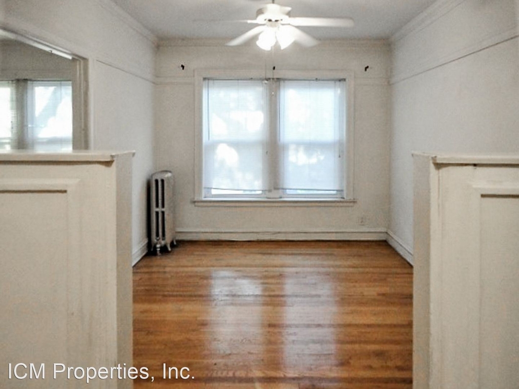 5208 N. Damen Ave. - Photo 2