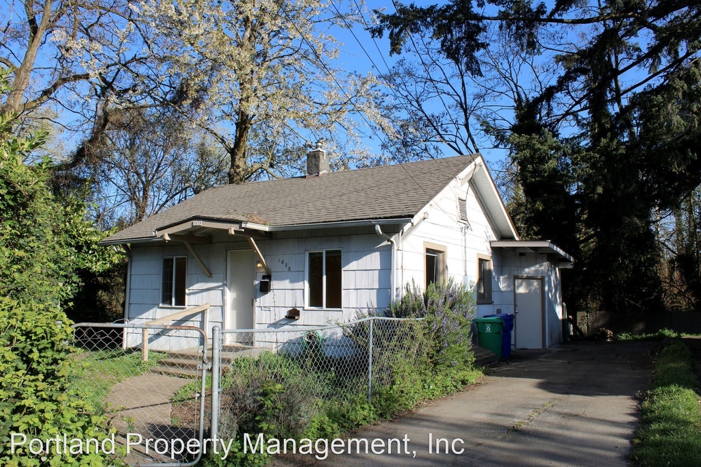 1935 N. Prescott Street - Photo 1