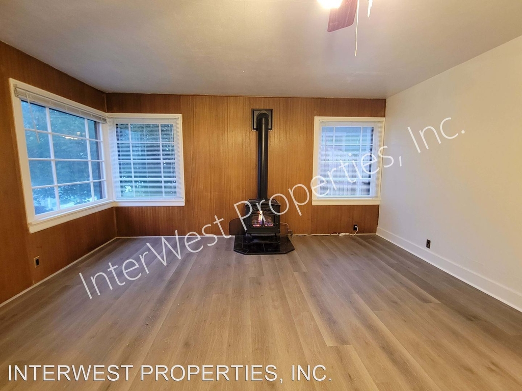 802 Washington St. - Photo 2