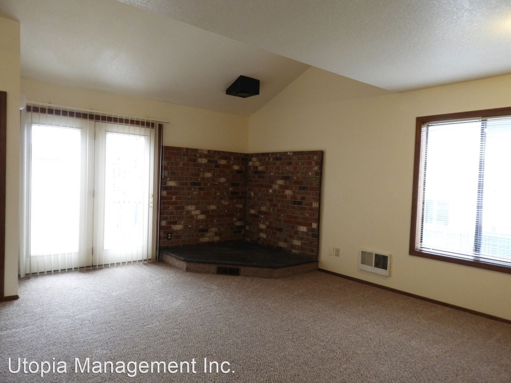 23131 Ne Arata Rd. - Photo 2