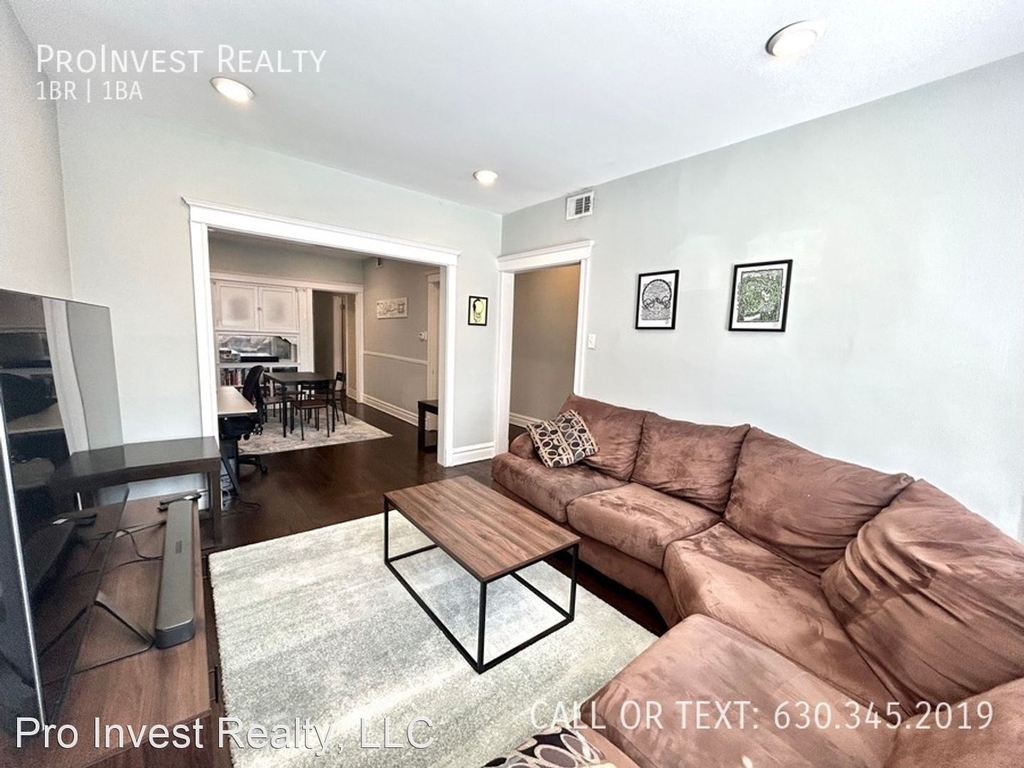 910 W Addison St. - Photo 1