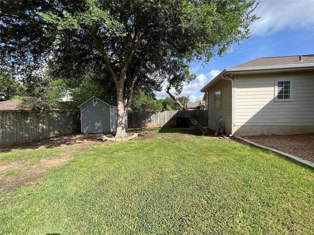 1112 Cimarron Ct - Photo 16