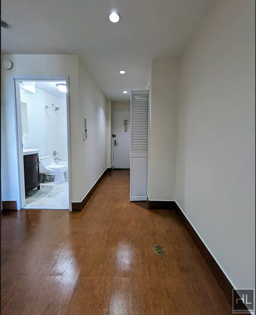 East 78 Street - Photo 14