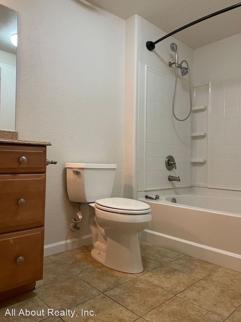 10001 Woodcreek Oaks #1015 - Photo 18