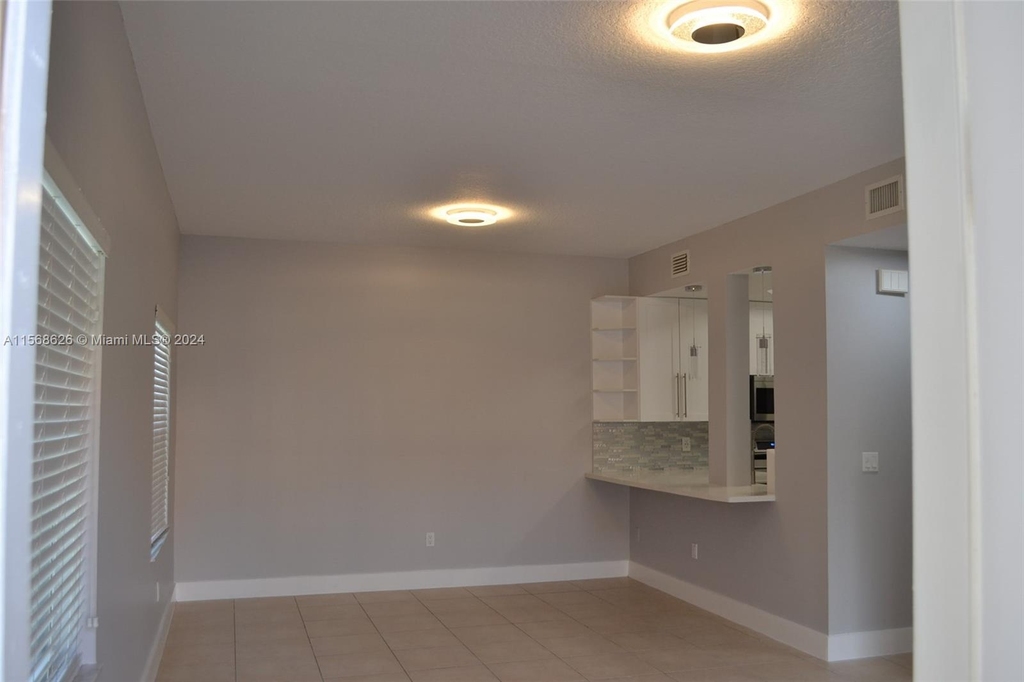 2336 Anchor Ct - Photo 5