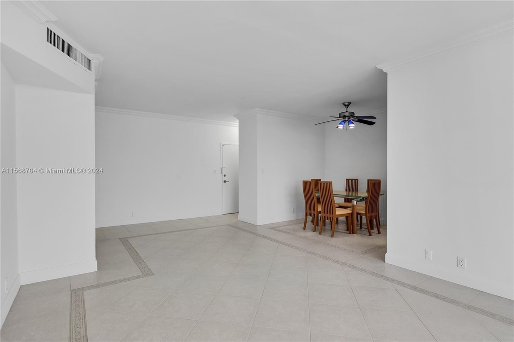 4747 Collins Ave - Photo 21