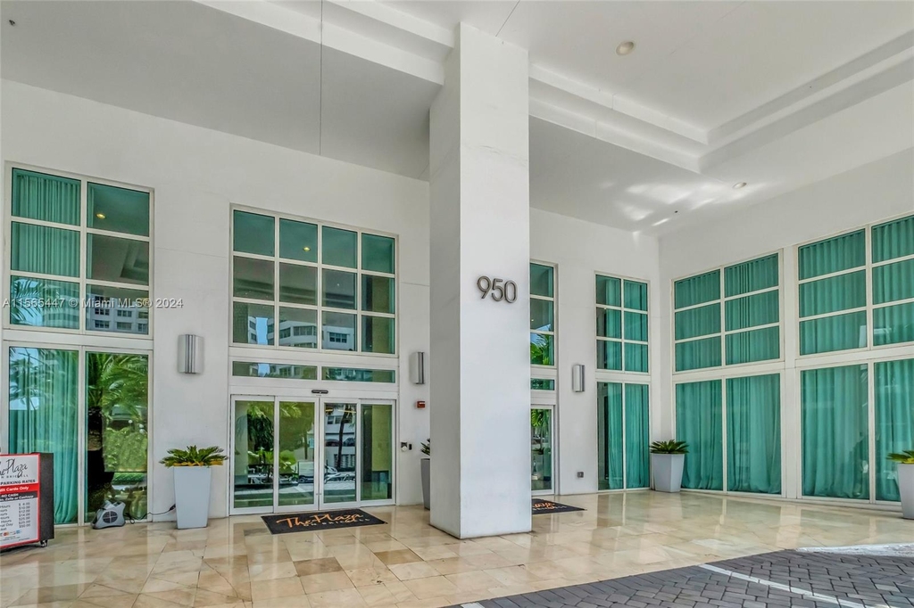 950 Brickell Bay Dr - Photo 21