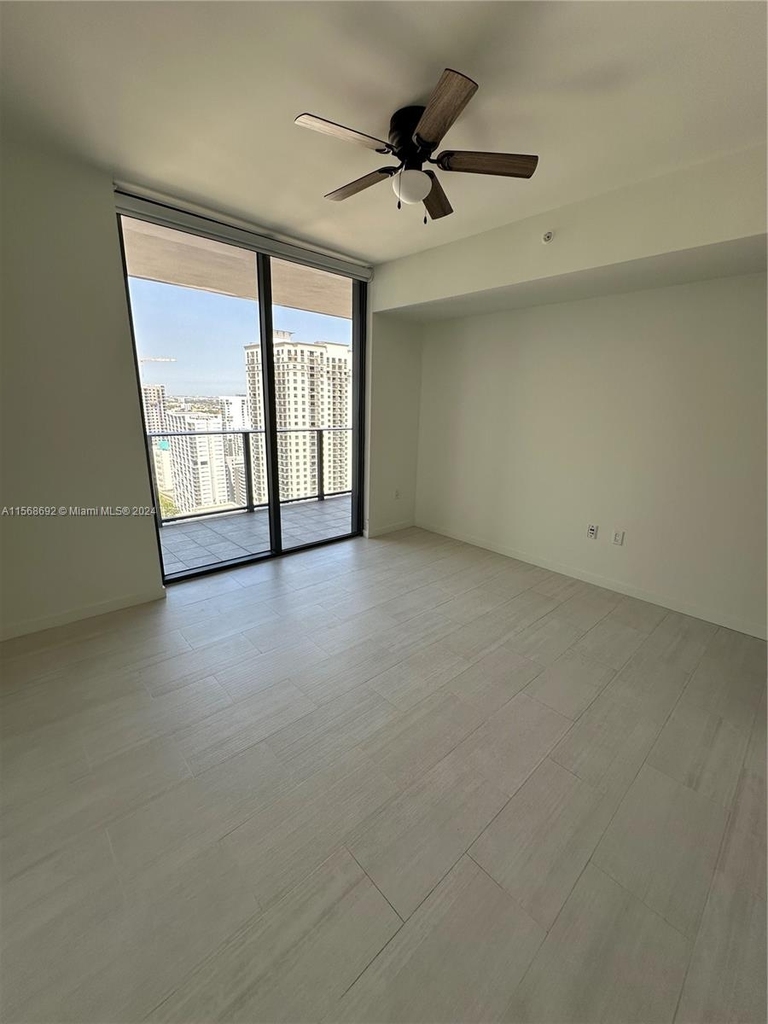 1000 Brickell Plz - Photo 12