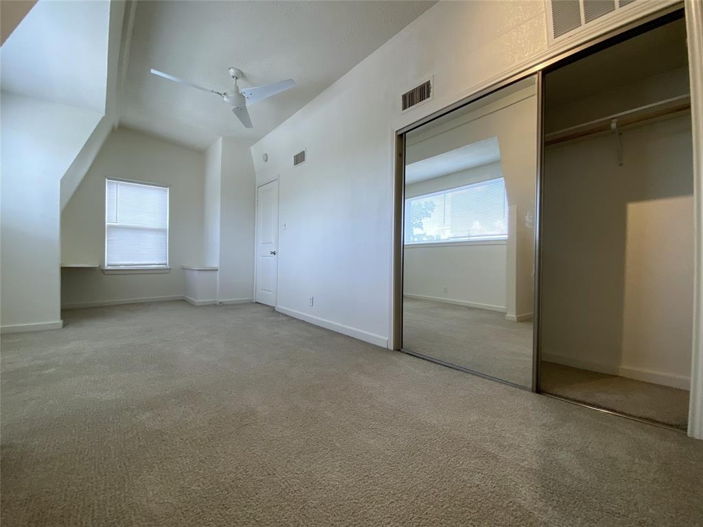 513 W Main Street - Photo 17