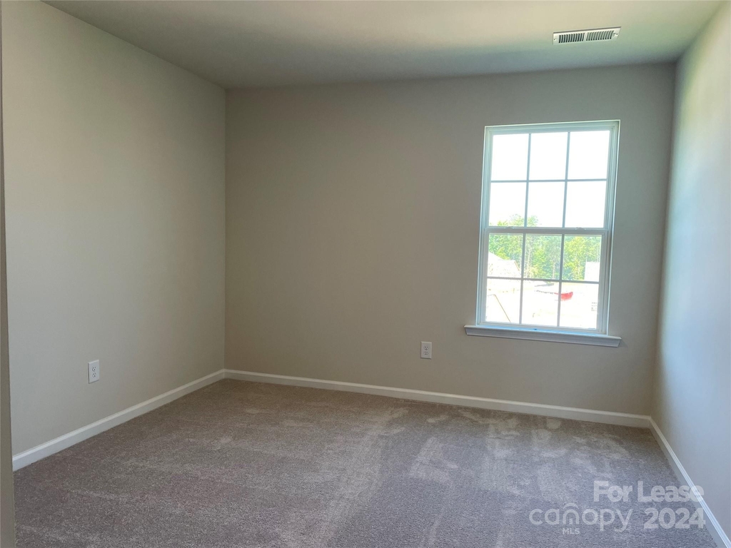 17618 Snug Harbor Road - Photo 22