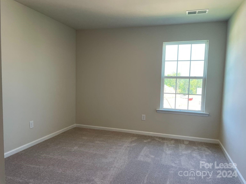 17406 Snug Harbor Road - Photo 21