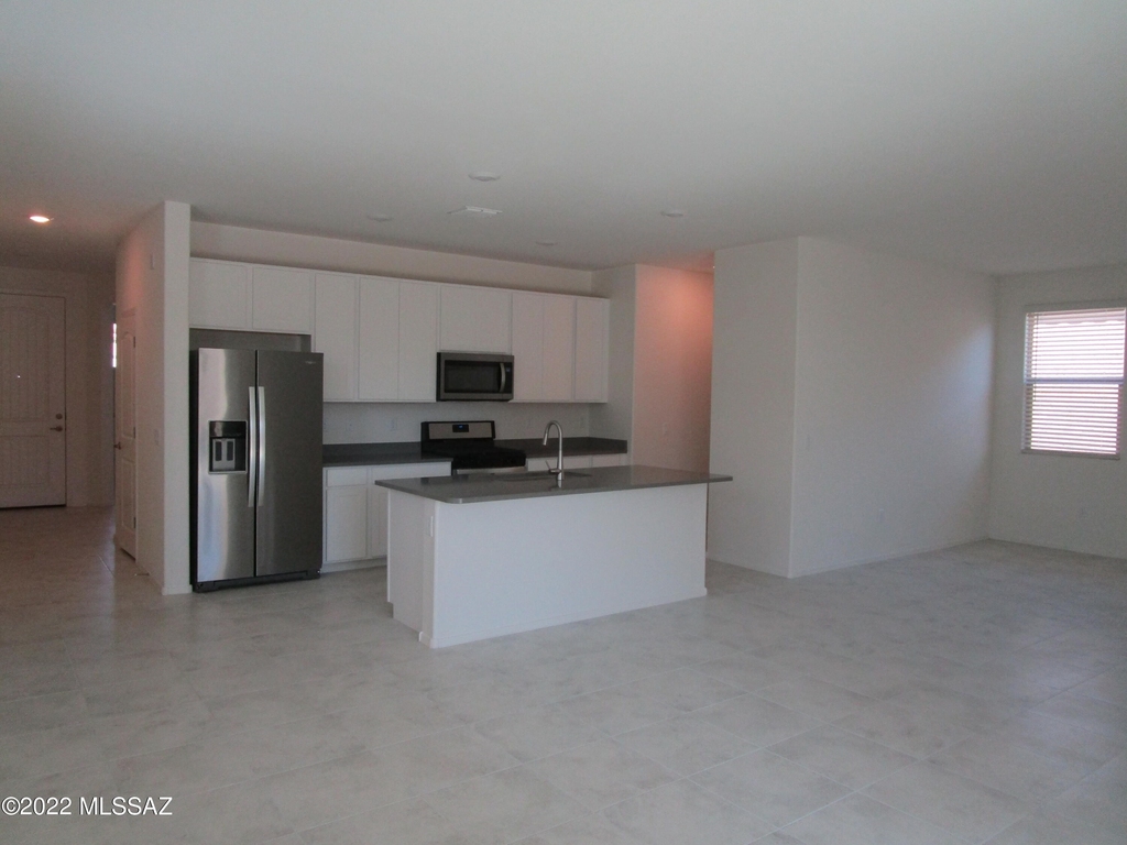 7956 S Golden Bell Drive - Photo 3