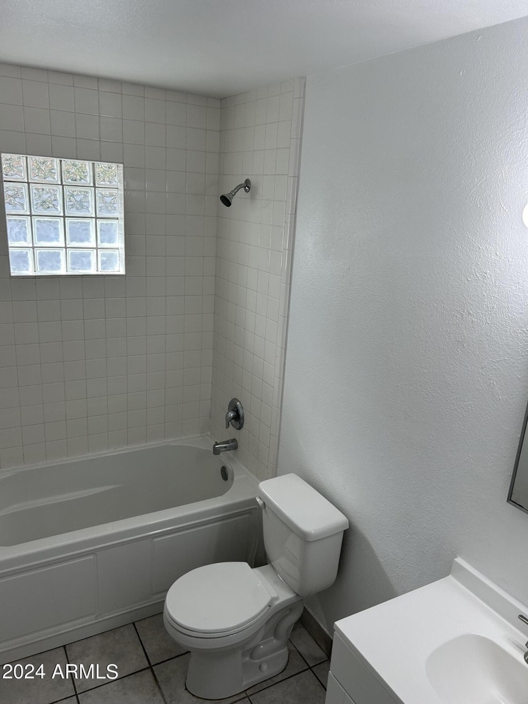 1326 W 5th Street - Photo 9