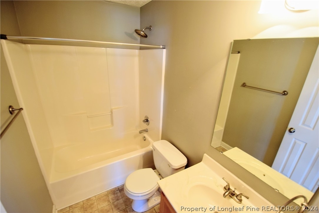 3019 Burton Drive - Photo 3