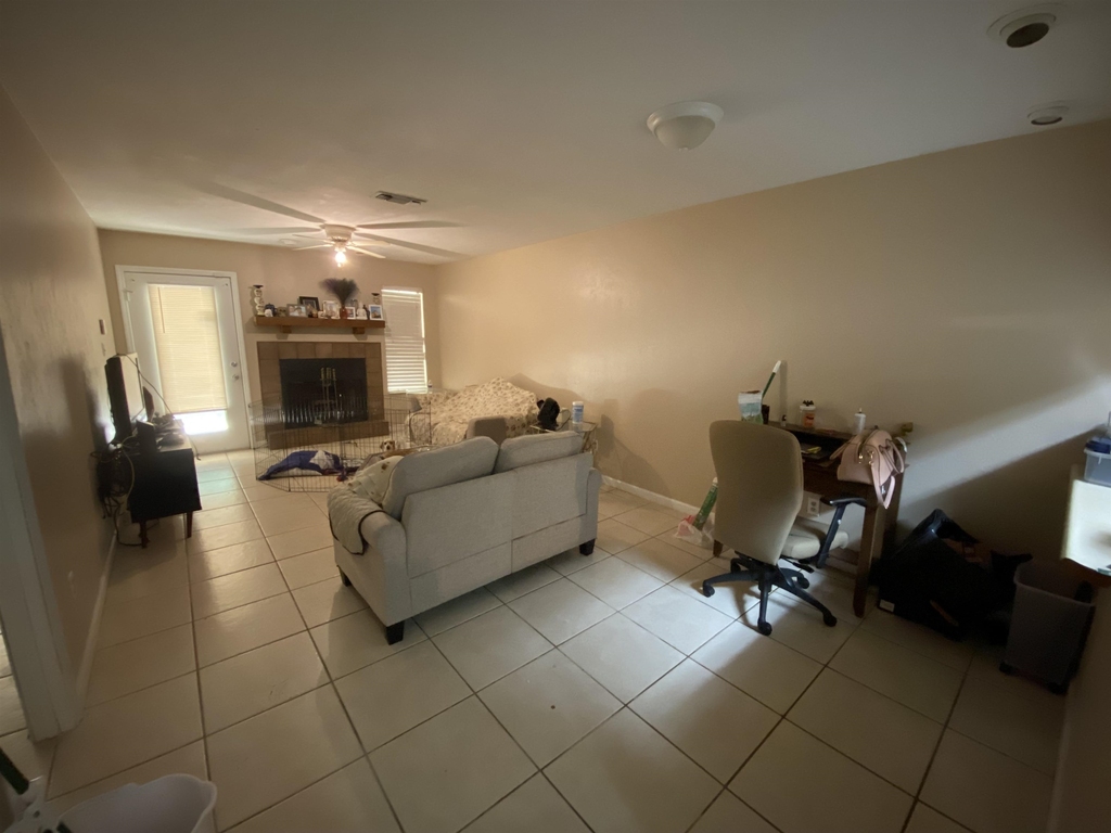 1104 Green Tree Court - Photo 4