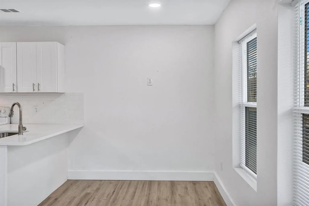 2530 Honeysuckle Avenue - Photo 3