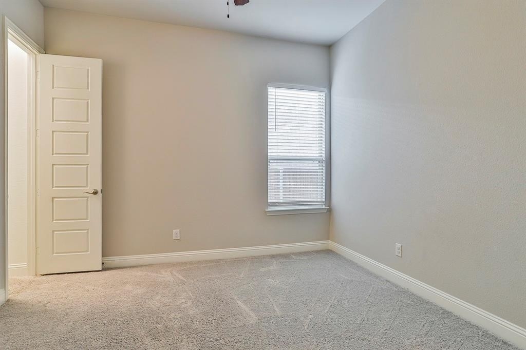 7628 Regal Lane - Photo 16