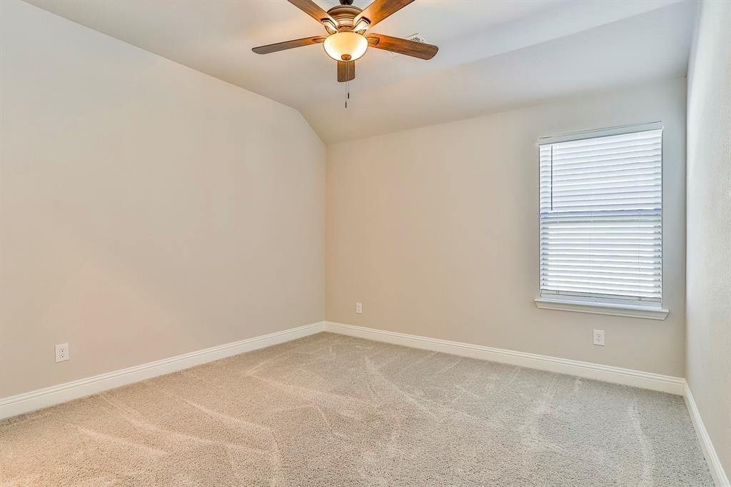 7628 Regal Lane - Photo 29