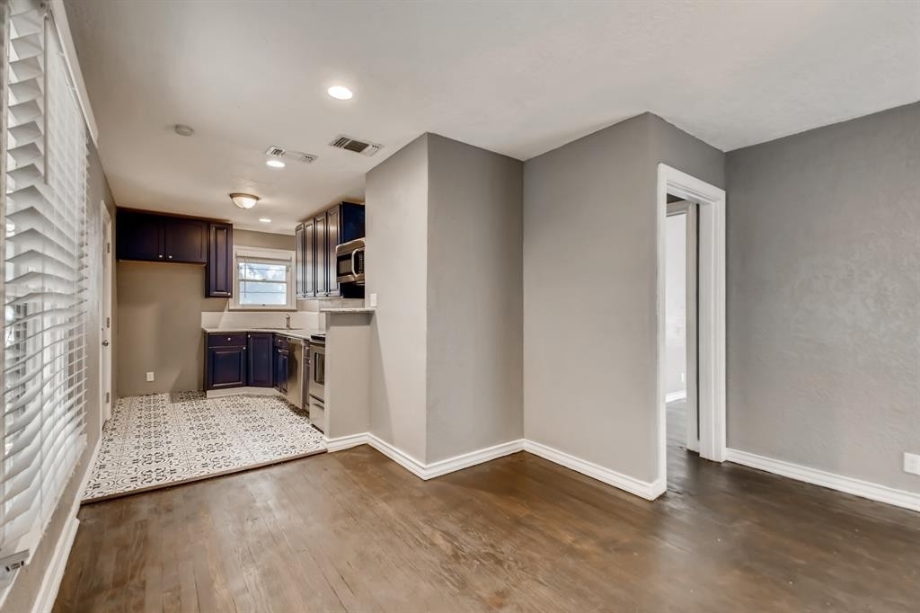 4208 Valentine Street - Photo 14