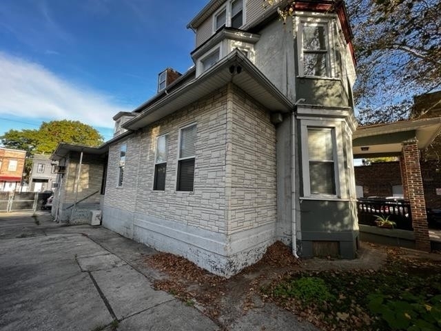 4616 Broadway - Photo 8