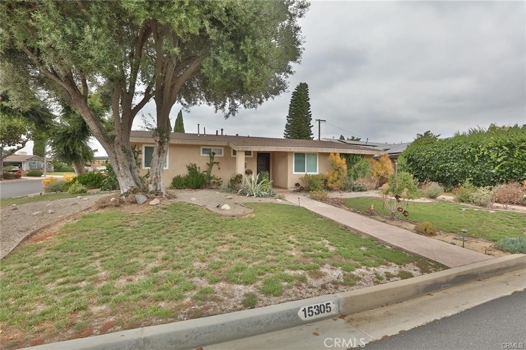 15305 Manzanares Road - Photo 1