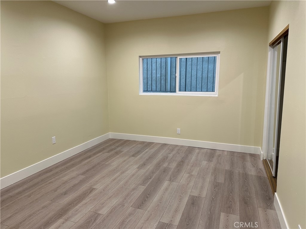 434 E Tujunga Avenue - Photo 4