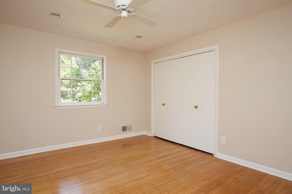 10041 Chapel Rd - Photo 24