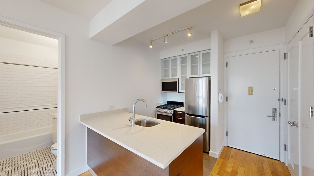 808 Columbus Ave - Photo 1