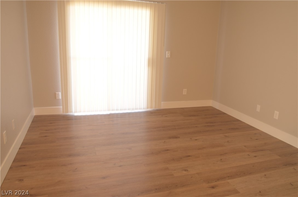 2110 Los Feliz Street - Photo 12