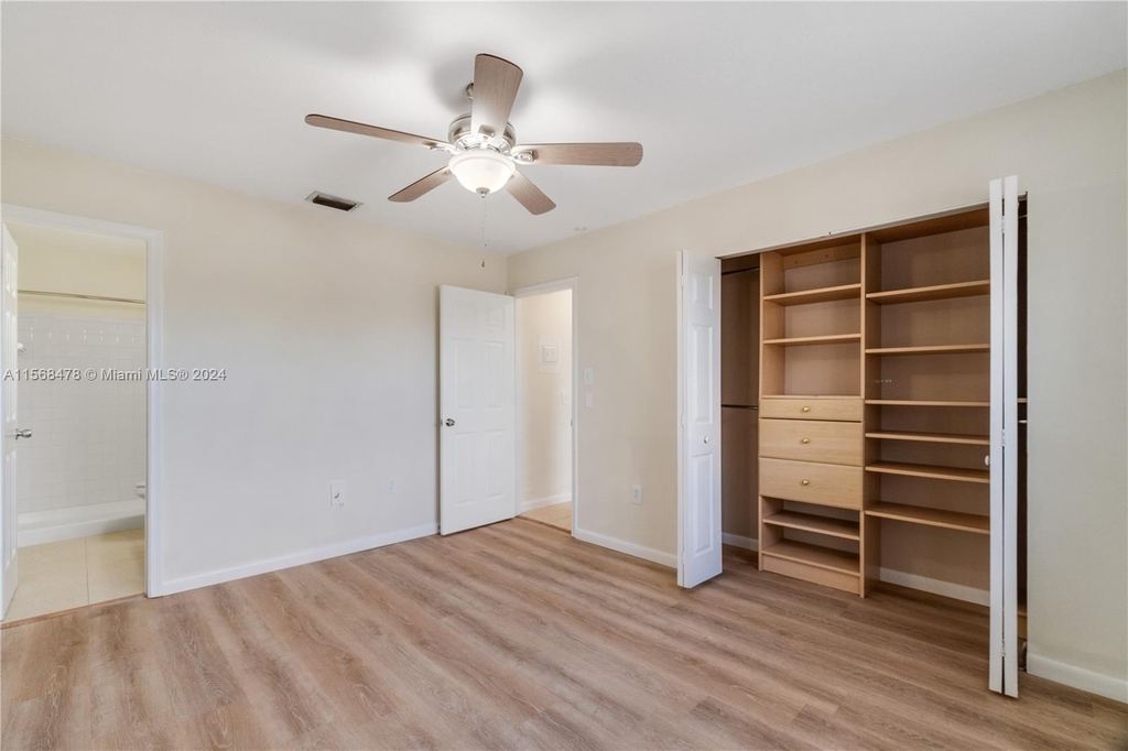 561 Nw 100th Pl - Photo 16