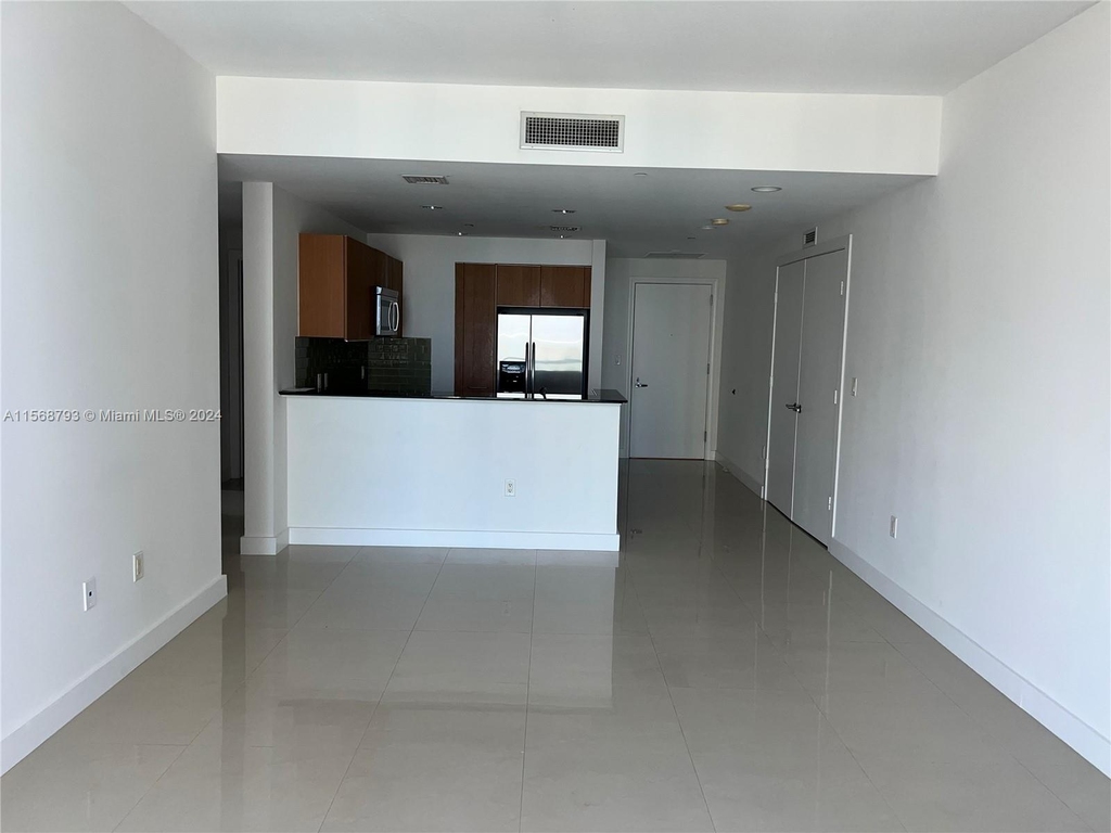 1060 Brickell Ave - Photo 11